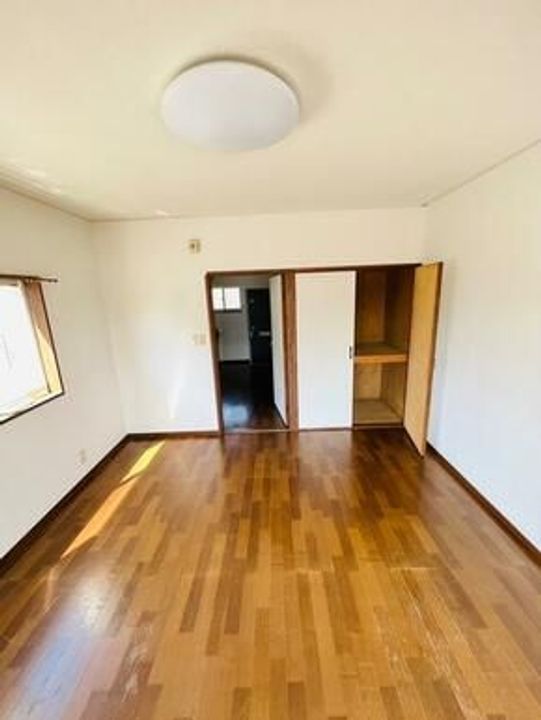 コーポ四番館アップルの居間