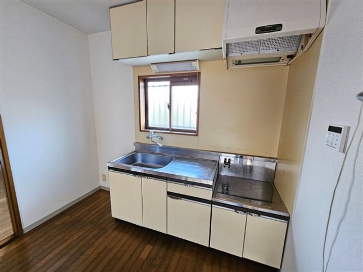 コンフレール坂野IIのキッチン