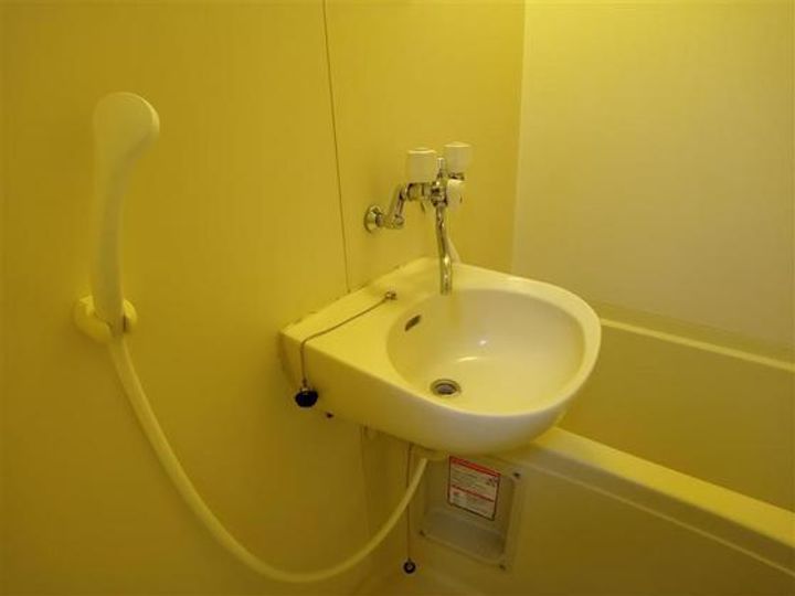 レオパレスフォレスト中井の内装