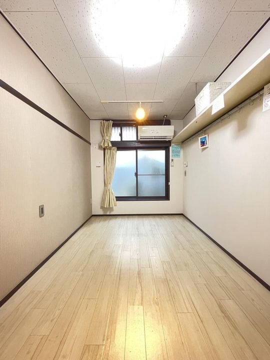 第一さくらコーポの居間