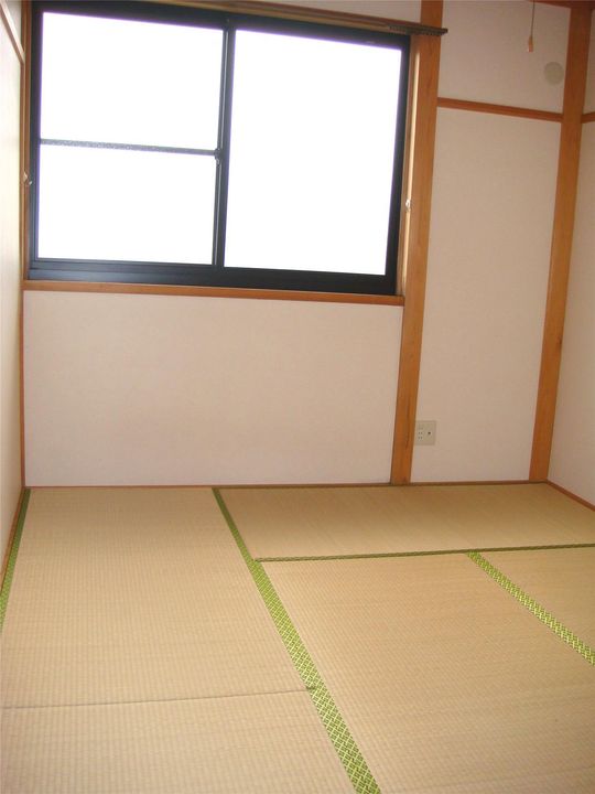 メゾンド松田C棟の居間