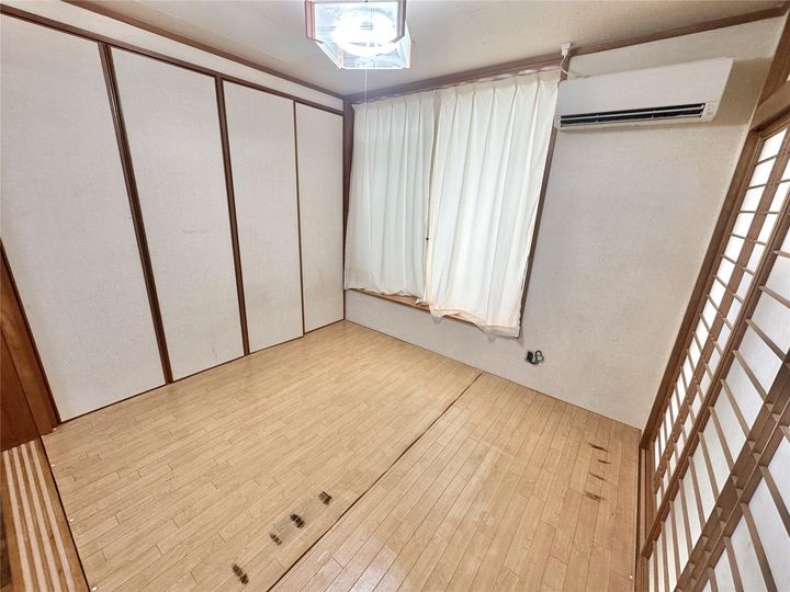 沖縄県浦添市伊祖4(一戸建)の賃貸物件の居間