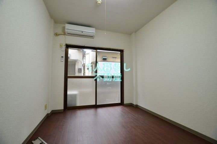 東京都大田区仲六郷1(マンション)の賃貸物件の居間