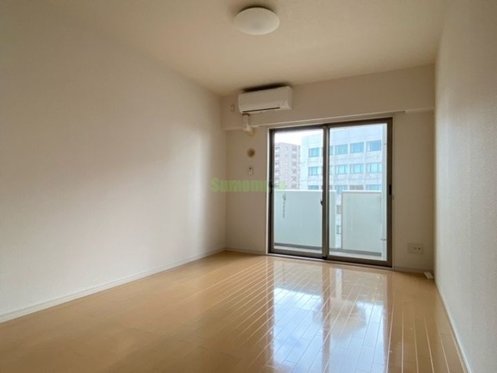 レジディア榴岡公園の居間