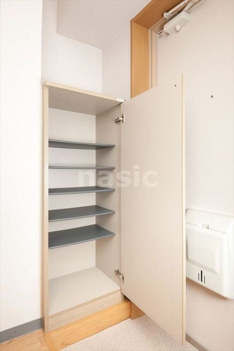 リベルタ南草津の玄関