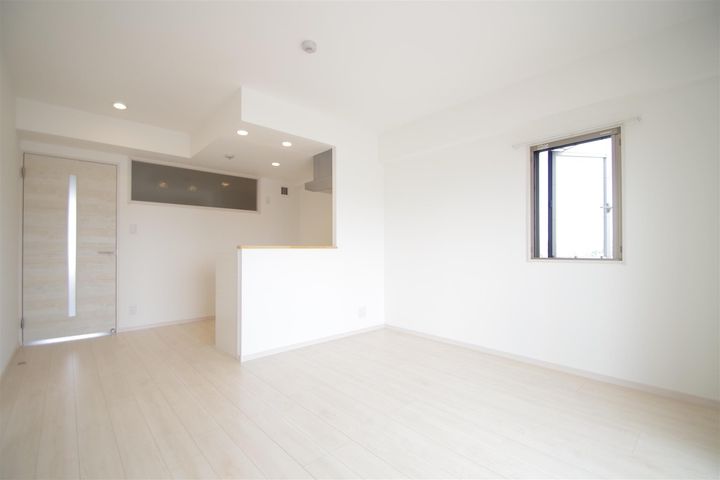 クロノス38花立の居間