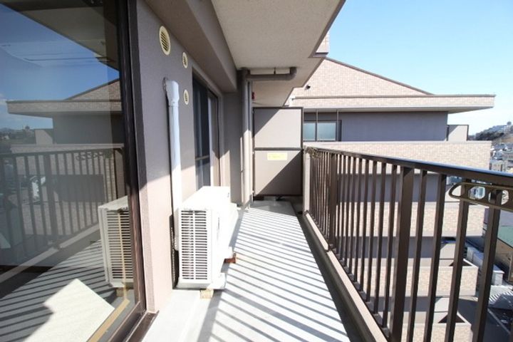 ロイヤルシャトー八乙女 908の内装