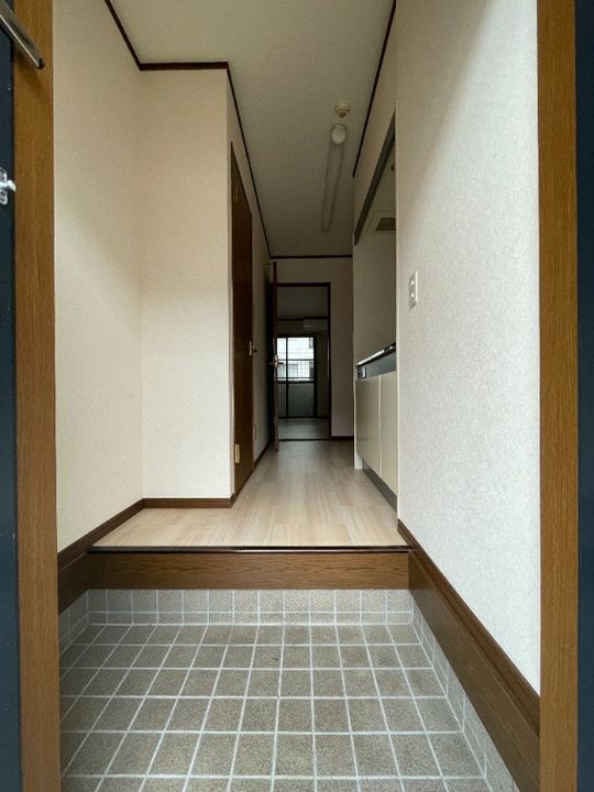 岡山県倉敷市松島(マンション)の賃貸物件の玄関