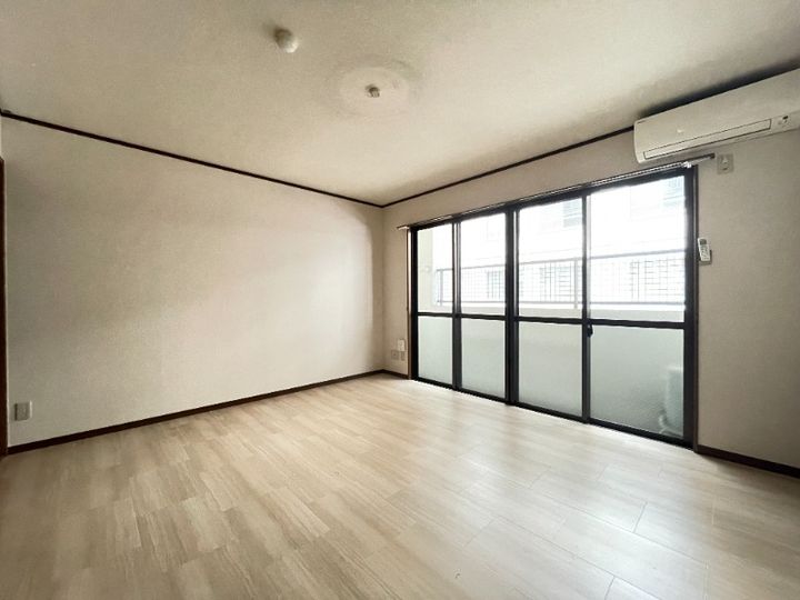 岡山県倉敷市松島(マンション)の賃貸物件の居間