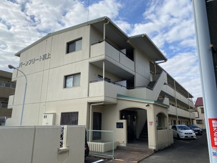 大阪府高槻市真上町2(マンション)の賃貸物件の外観