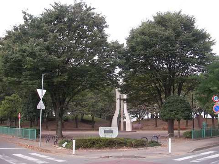 エスポアールの周辺