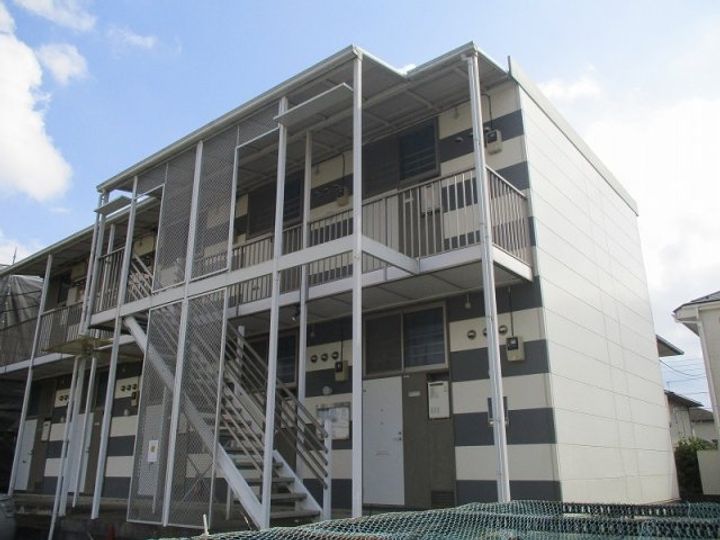 レオパレス八原の外観