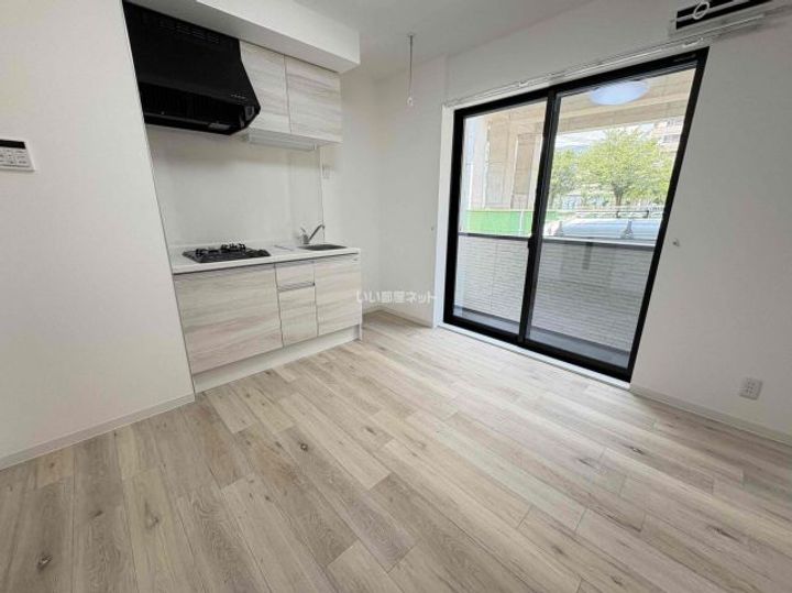 兵庫県神戸市東灘区深江本町1(アパート)の賃貸物件の居間