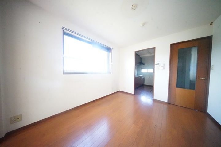 コーシャハイツ富任Dの居間