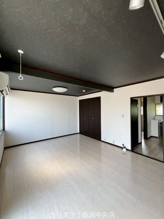 アピア信濃町の居間