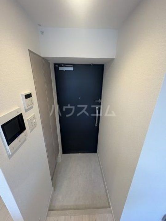 S-RESIDENCE原木中山azureの玄関