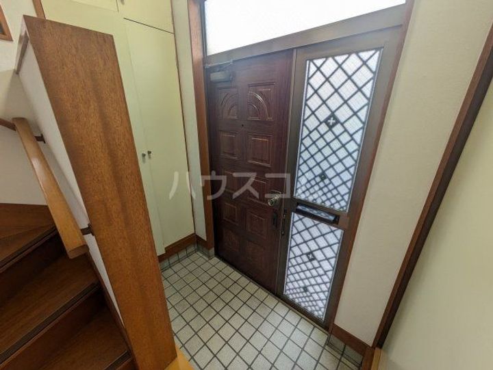 東京都大田区石川町2(一戸建)の賃貸物件の玄関