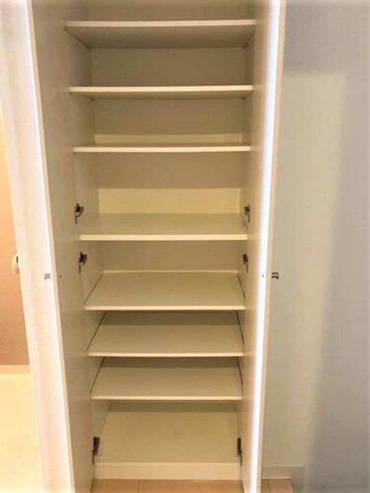 ヴィアーレ新寺の内装