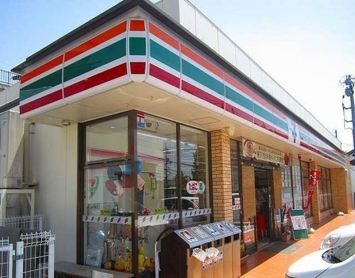 ワイズ プラネッツの周辺