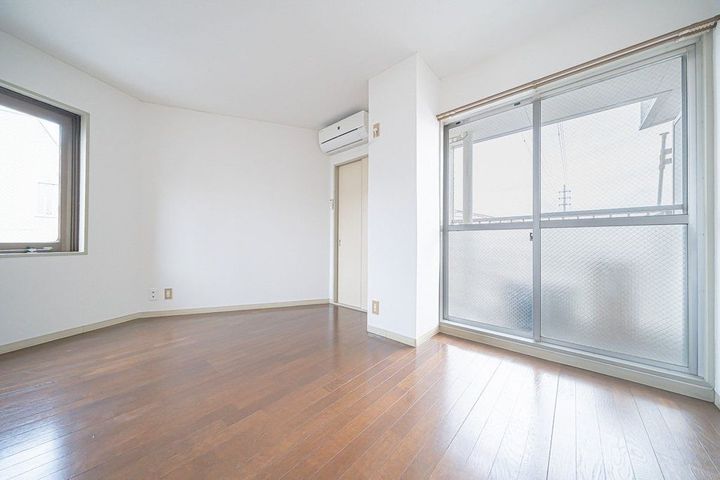 ノヴェルコートの居間