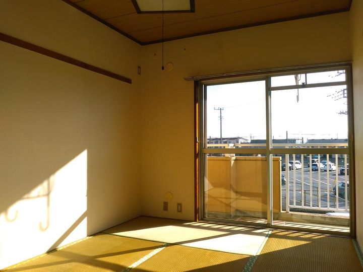 オリンピア東台の内装