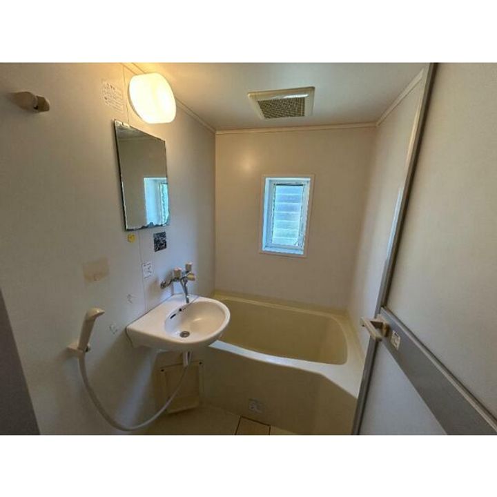 神奈川県藤沢市本町3(一戸建)の賃貸物件の風呂