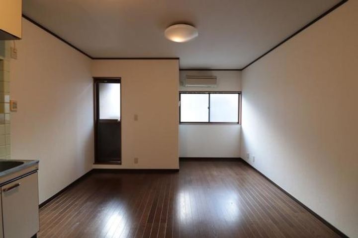 松本ハイツの居間