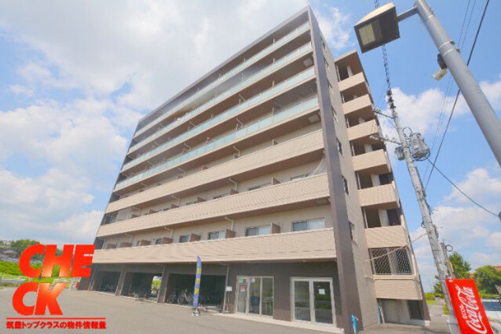 レアルワイスマンション県大サイドの外観