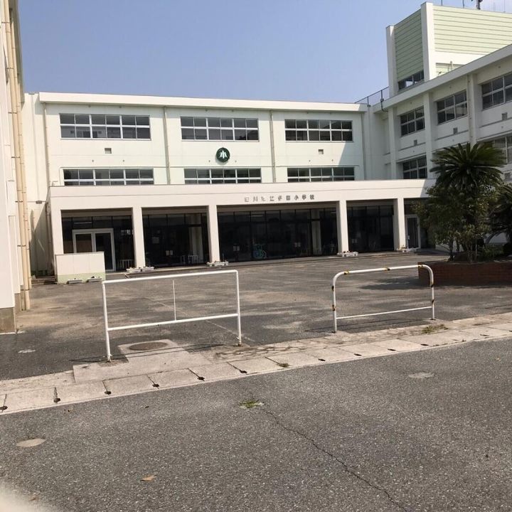 レアルワイスマンション県大サイドの周辺
