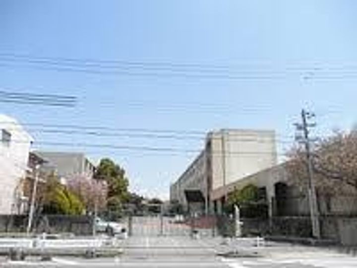 ルナパルクの周辺