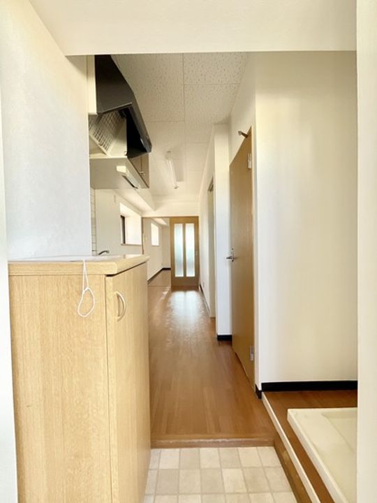 広島県広島市南区宇品御幸5の賃貸マンションの玄関