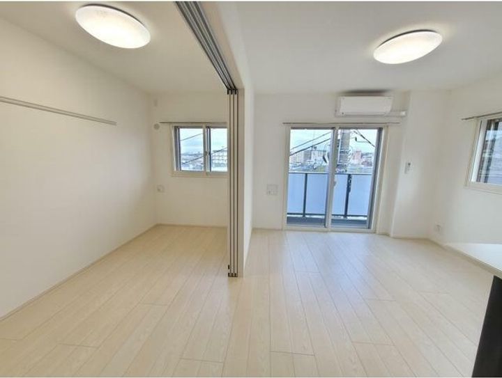 セピアコート上大岡の居間