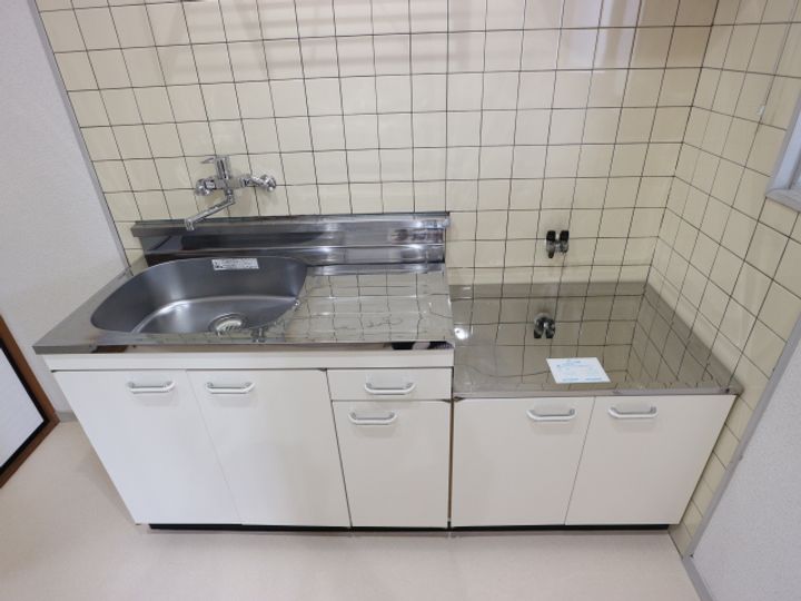 メゾンドール新保のキッチン
