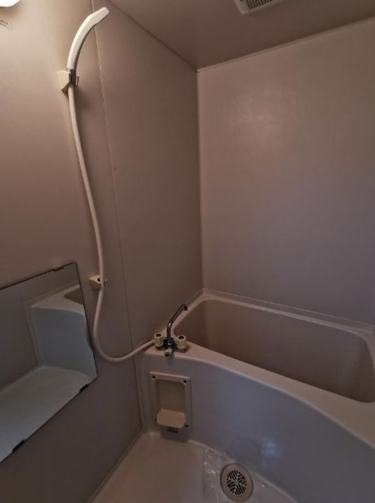 静岡県浜松市浜名区細江町中川(アパート)の賃貸物件の風呂