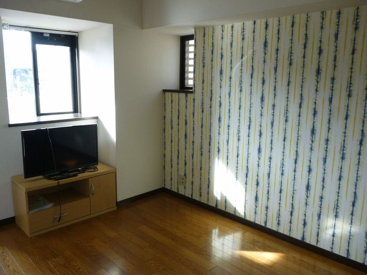 朝日プラザ新町の居間