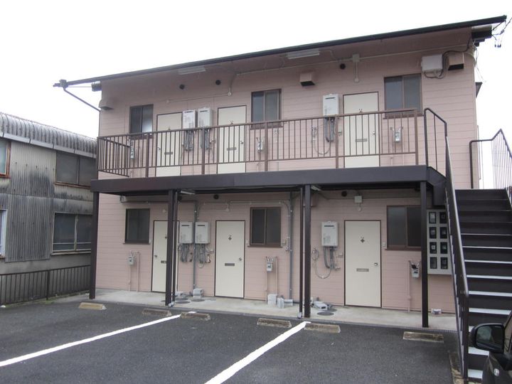 オランジュベール日永の外観