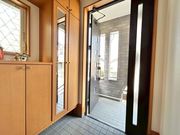 神奈川県鎌倉市岩瀬(一戸建)の賃貸物件の玄関