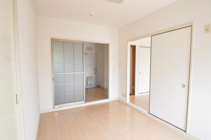 ニューライフ防府の居間