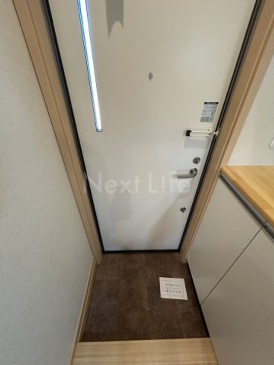 グランズ沢渡の玄関