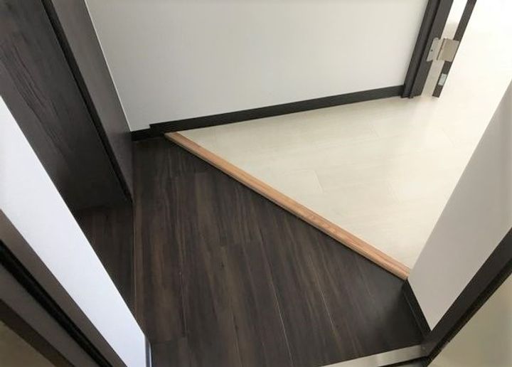 北海道札幌市中央区北六条西26(マンション)の賃貸物件の玄関