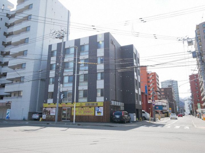北海道札幌市中央区北六条西26(マンション)の賃貸物件の外観