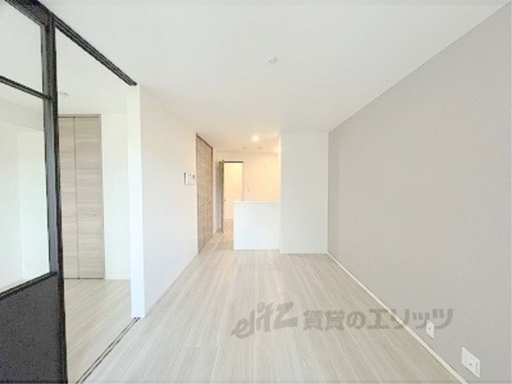 グランシャリオ京都南の居間