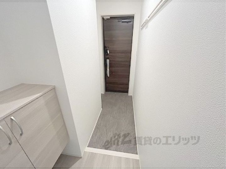 グランシャリオ京都南の玄関