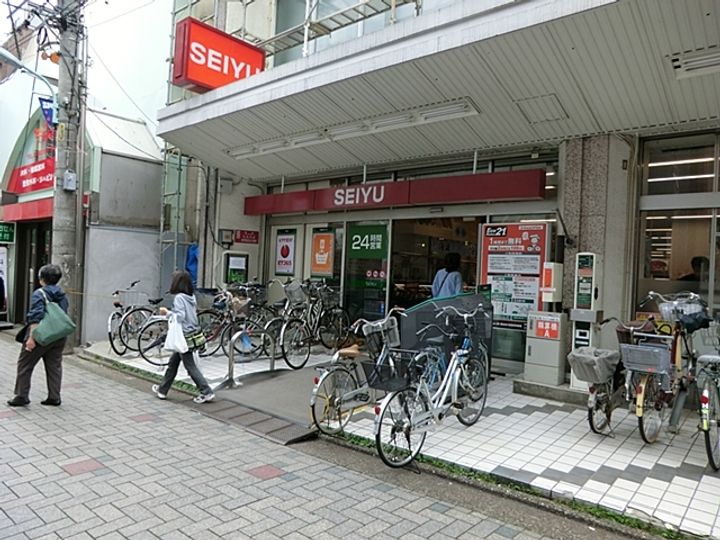 トリシューラ タキザカの周辺