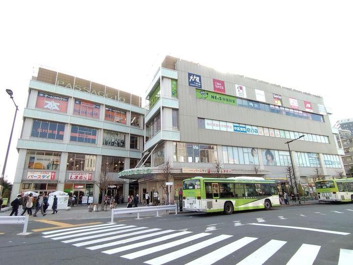東京都足立区関原3(マンション)の賃貸物件の周辺