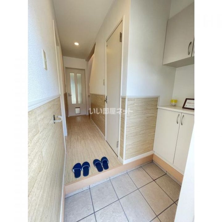 岡山県倉敷市四十瀬(一戸建)の賃貸物件の玄関