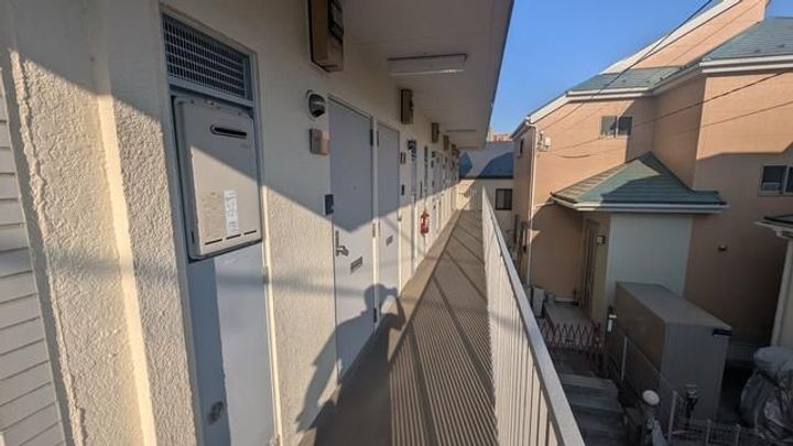 東京都多摩市中沢2(マンション)の賃貸物件の地図