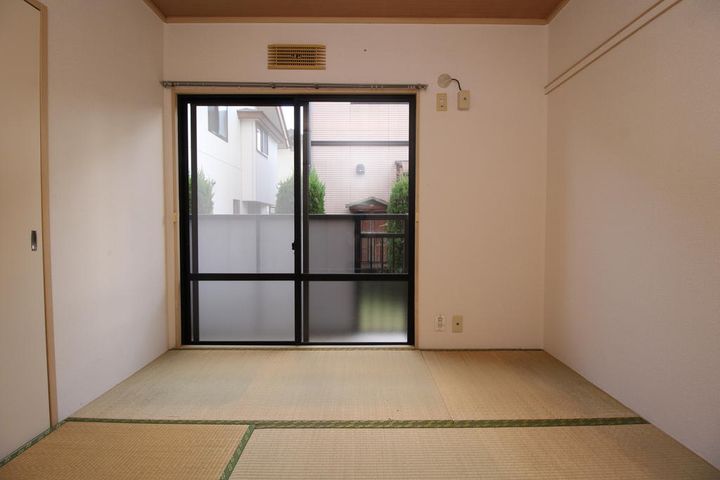 ライフ竹林の内装