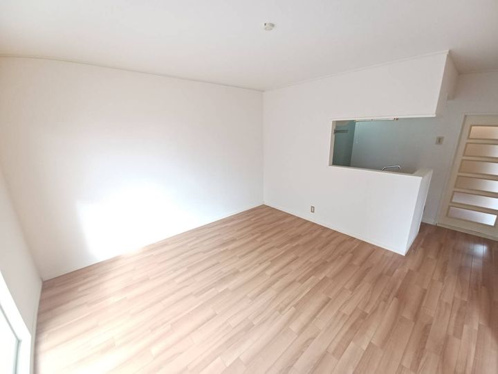 メゾンドジョブレの居間