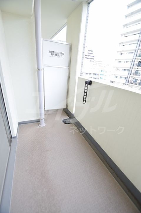 アールエスフラッツの内装